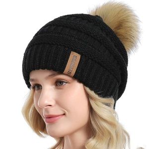 Pom hat
